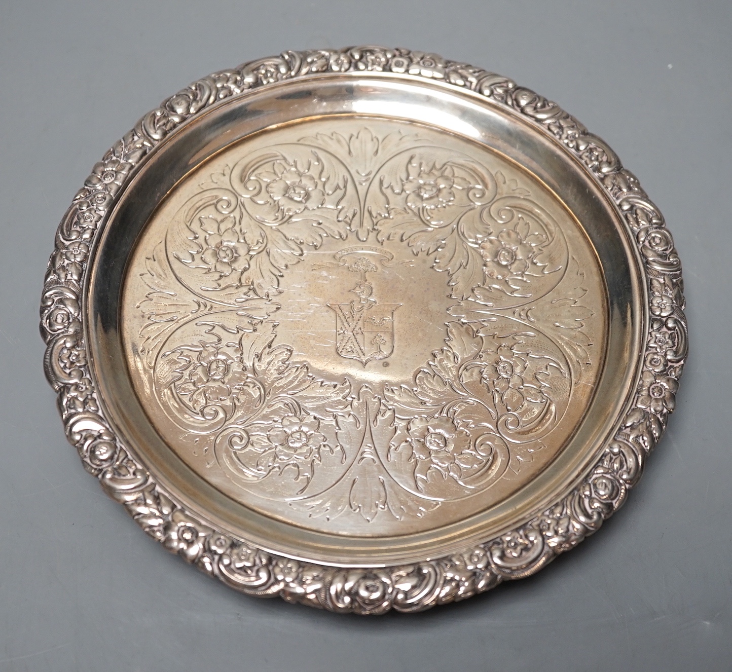 A George IV engraved silver waiter, Emes & Barnard, London, 1825, 17.7cm, 7.5oz.